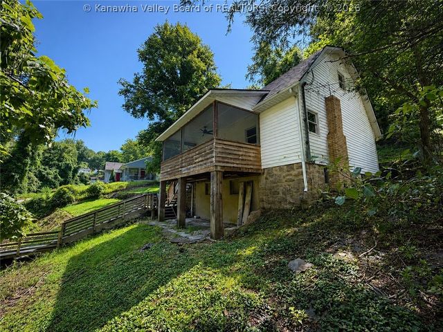 1215 Stonebrook Road, Charleston, WV 25314