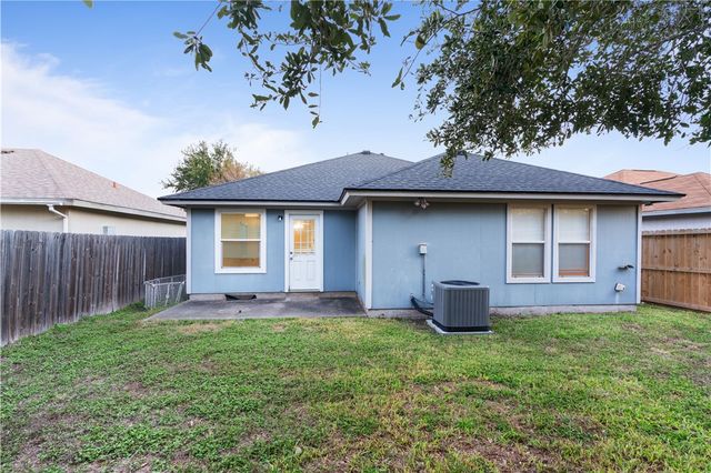 3105 Halifax Dr, Corpus Christi, TX 78414