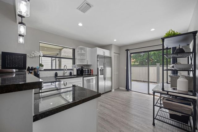 2482 Bedford Mews Drive, Wellington, FL 33414