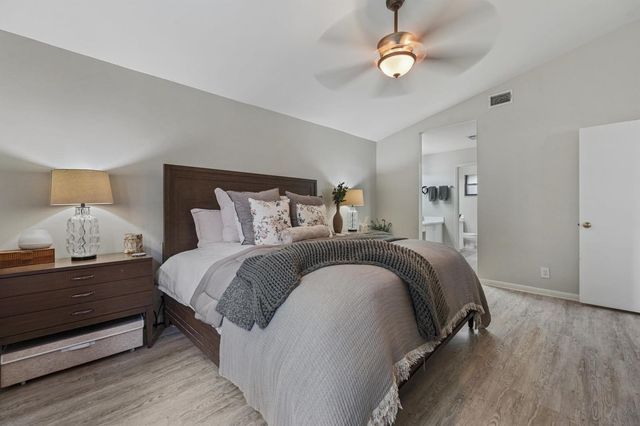 2482 Bedford Mews Drive, Wellington, FL 33414
