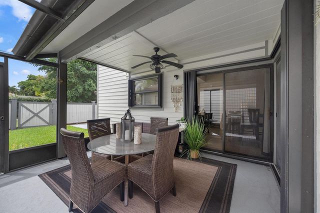 2482 Bedford Mews Drive, Wellington, FL 33414