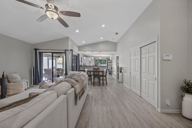 2482 Bedford Mews Drive, Wellington, FL 33414