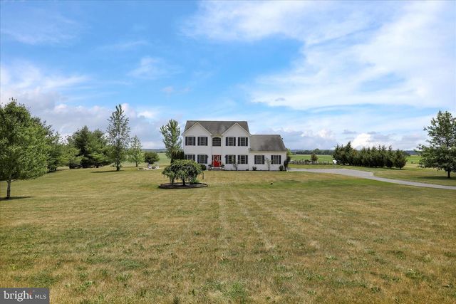 36 MINE RD, Fleetwood, PA 19522