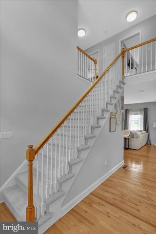 36 MINE RD, Fleetwood, PA 19522