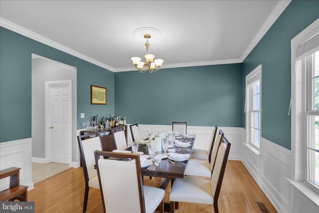 36 MINE RD, Fleetwood, PA 19522