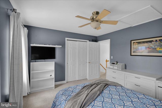36 MINE RD, Fleetwood, PA 19522