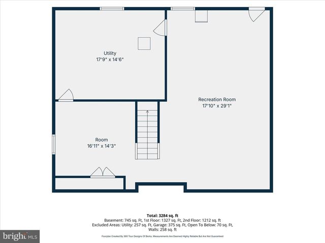 36 MINE RD, Fleetwood, PA 19522