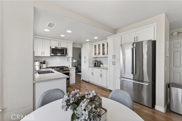 28743 Fox Tail, Highland, CA 92346