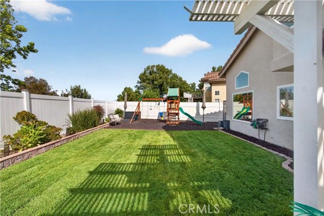 28743 Fox Tail, Highland, CA 92346