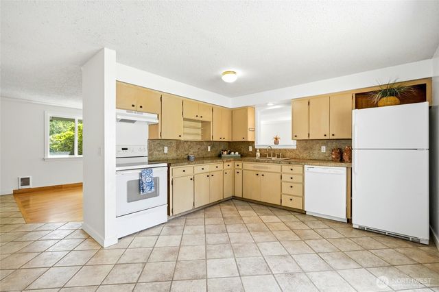 17921 Trombley Road, Snohomish, WA 98290