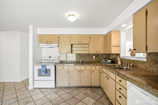 17921 Trombley Road, Snohomish, WA 98290