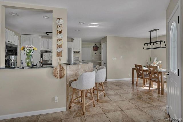 3334 E Freeland Road, Freeland, MI 48623