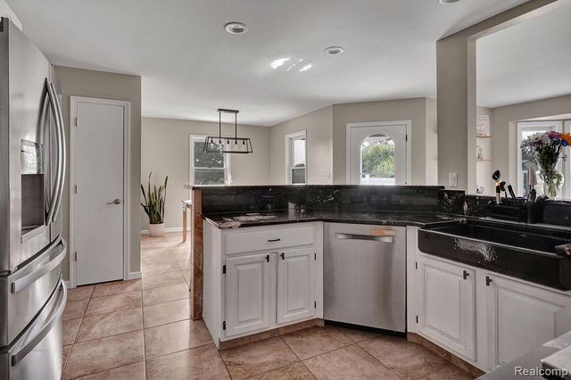 3334 E Freeland Road, Freeland, MI 48623