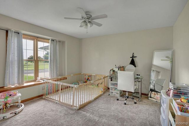 3334 E Freeland Road, Freeland, MI 48623