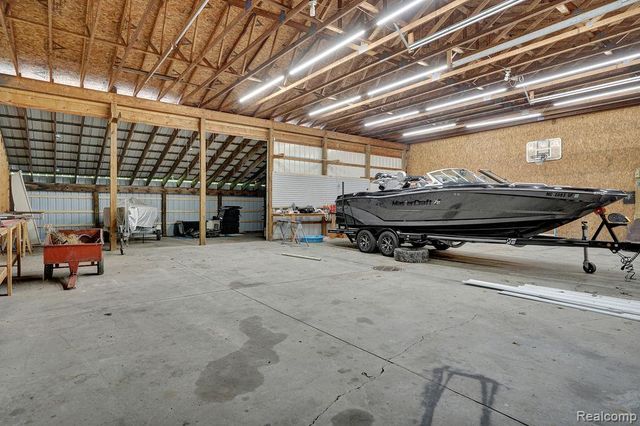 3334 E Freeland Road, Freeland, MI 48623