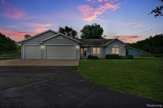 3334 E Freeland Road, Freeland, MI 48623