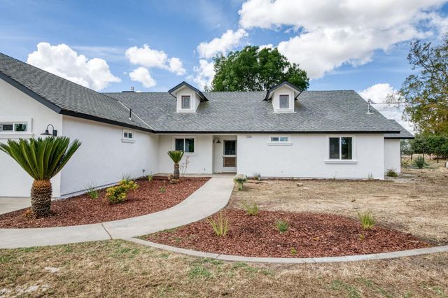 16564 Monreal Road, Madera, CA 93636