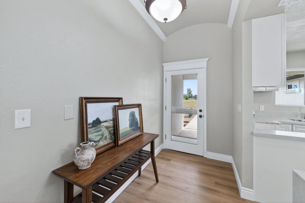Image 21 of property listing at 16564 Monreal Road, Madera, CA 93636