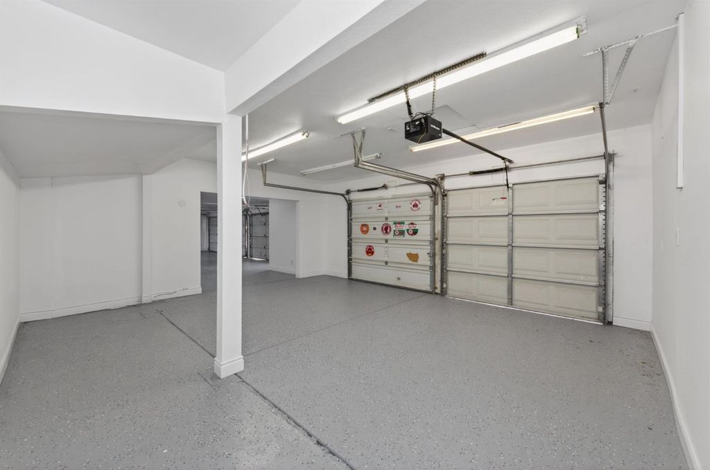 Image 35 of property listing at 16564 Monreal Road, Madera, CA 93636