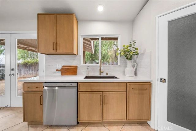 291 Hillandale Court, Riverside, CA 92507