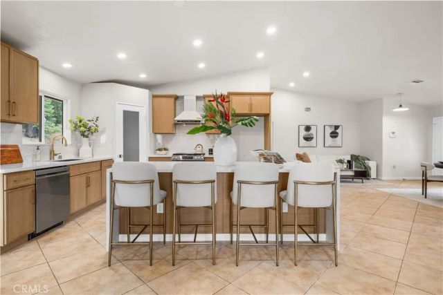291 Hillandale Court, Riverside, CA 92507