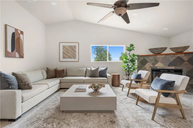 291 Hillandale Court, Riverside, CA 92507