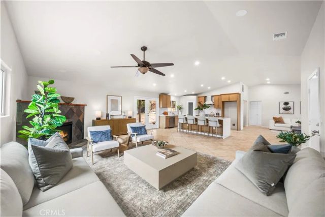 291 Hillandale Court, Riverside, CA 92507
