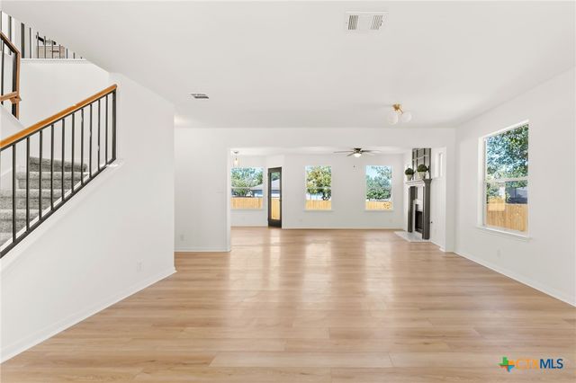 208 Langely, Kyle, TX 78640