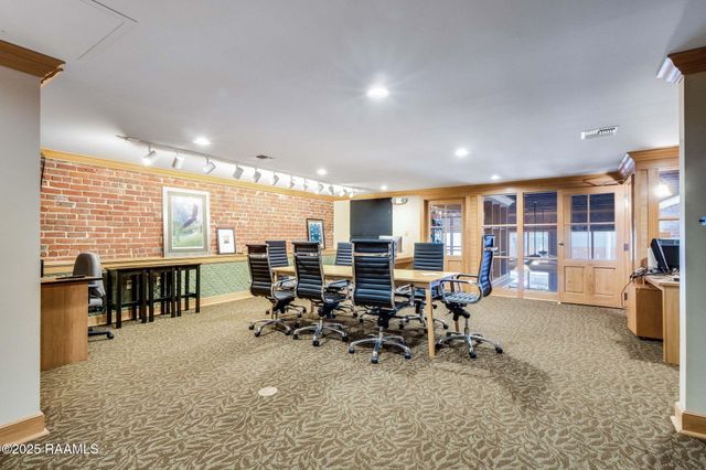 300 E Bridge Street, Breaux Bridge, LA 70517