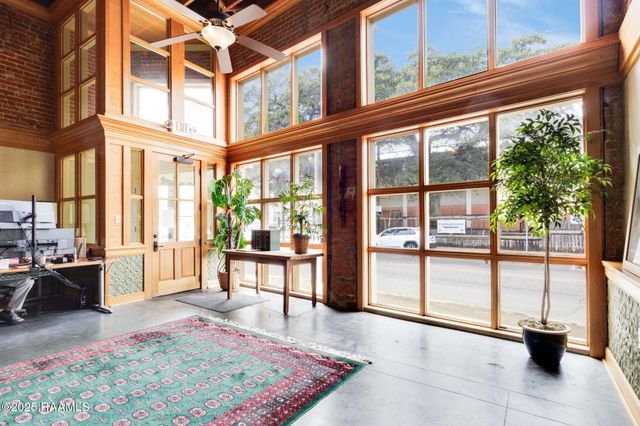 300 E Bridge Street, Breaux Bridge, LA 70517