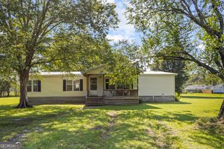 68 Levy A Ray Road NE, Ludowici, GA 31316