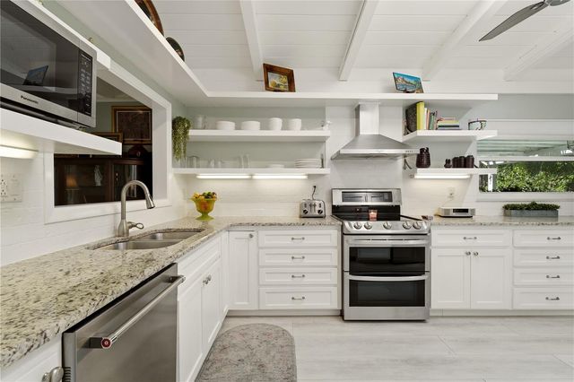 3424 OLD OAK DRIVE, Sarasota, FL 34239