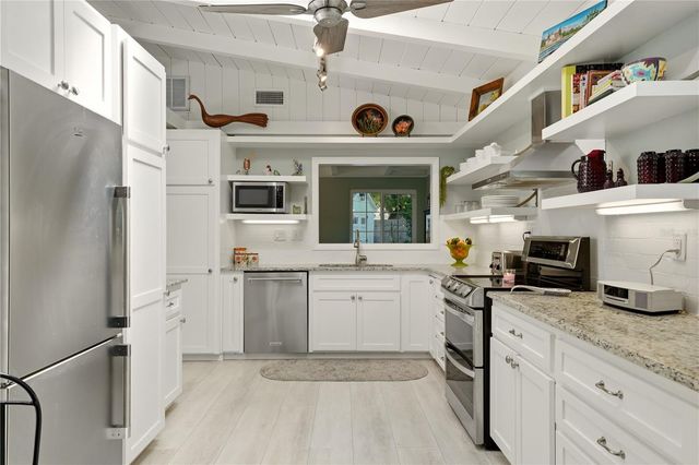 3424 OLD OAK DRIVE, Sarasota, FL 34239