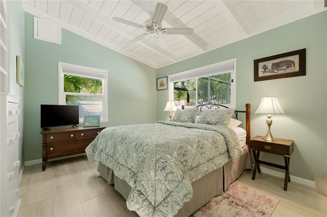 3424 OLD OAK DRIVE, Sarasota, FL 34239