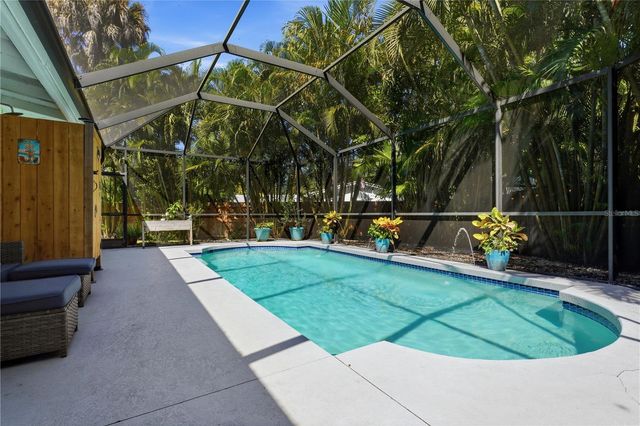 3424 OLD OAK DRIVE, Sarasota, FL 34239