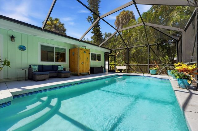 3424 OLD OAK DRIVE, Sarasota, FL 34239