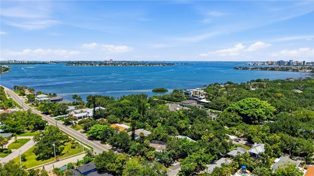 3424 OLD OAK DRIVE, Sarasota, FL 34239