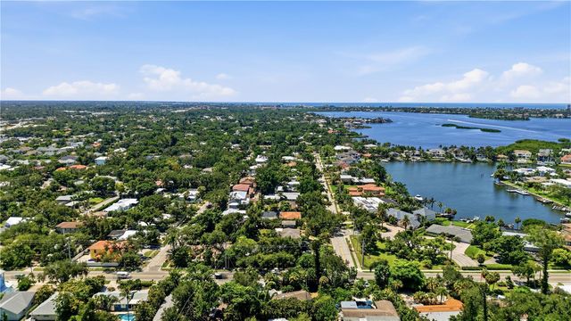 3424 OLD OAK DRIVE, Sarasota, FL 34239