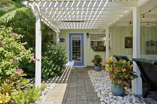 3424 OLD OAK DRIVE, Sarasota, FL 34239