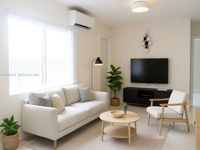 612 NW 10th Ter, Fort Lauderdale, FL 33311