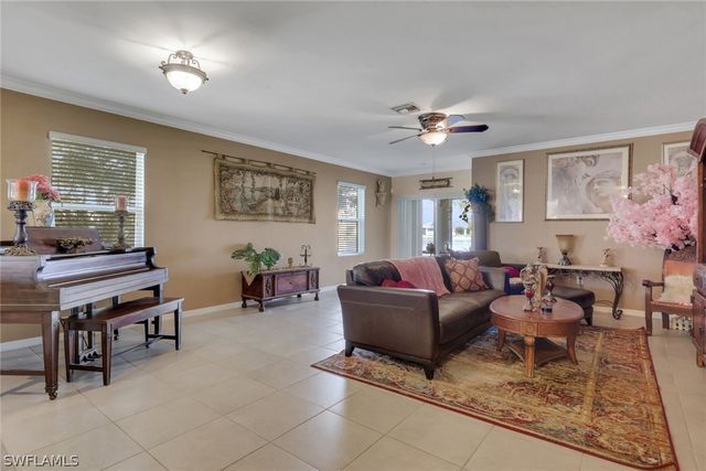 3440 Acapulco CIR, Cape Coral, FL 33909