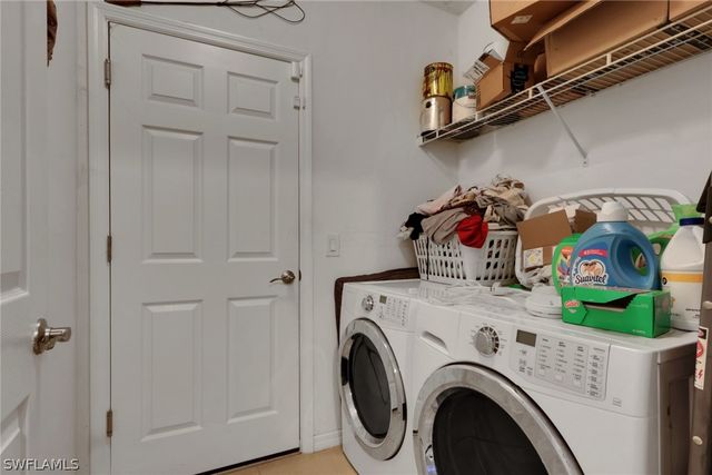 3440 Acapulco CIR, Cape Coral, FL 33909