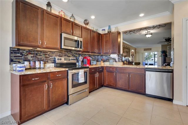 3440 Acapulco CIR, Cape Coral, FL 33909