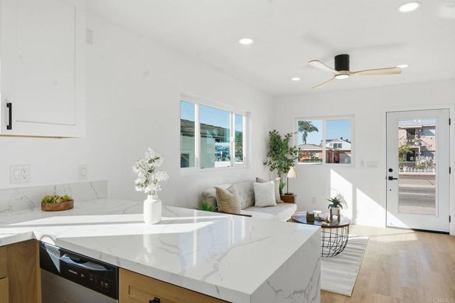 704 J Street, Chula Vista, CA 91910