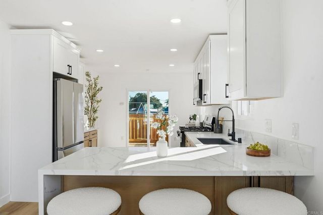 704 J Street, Chula Vista, CA 91910