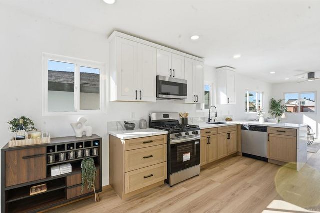 704 J Street, Chula Vista, CA 91910