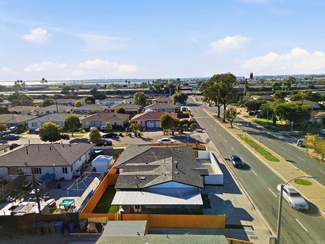 704 J Street, Chula Vista, CA 91910