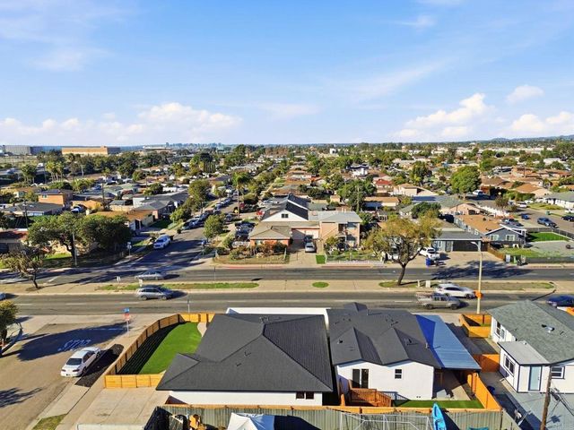 704 J Street, Chula Vista, CA 91910