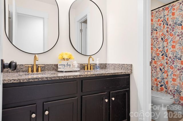 10008 Michael Crossing Drive, Charlotte, NC 28213