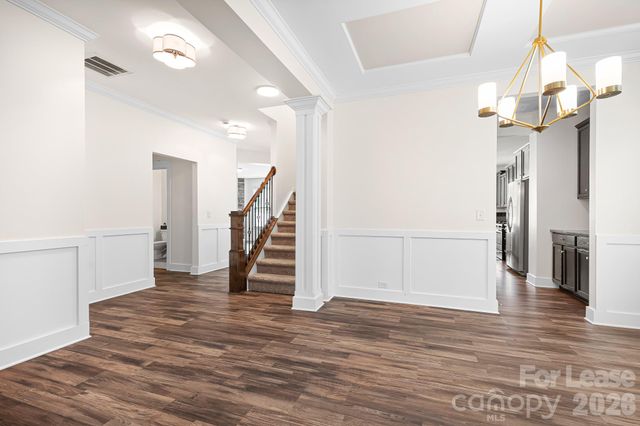 10008 Michael Crossing Drive, Charlotte, NC 28213